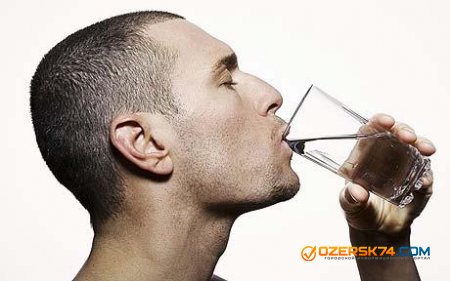 Правило 8 стаканов: нужно ли выпивать 2 литра воды в день?