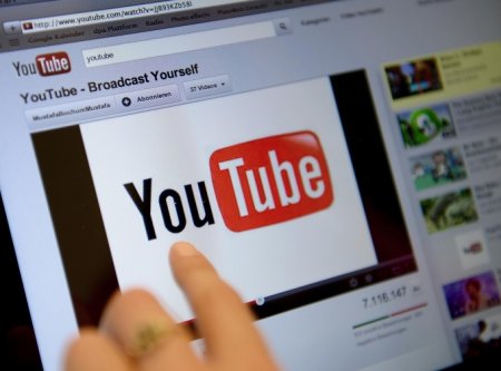 YouTube подталкивают к уходу из России