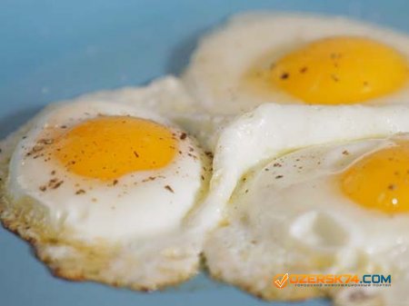 Что может произойти, если съедать по 3 яйца в день?