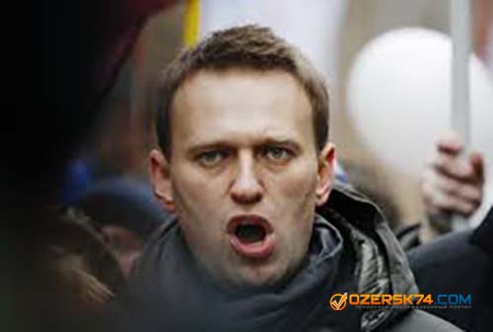 Навальный потребует объяснений от Медведева с помощью митингов