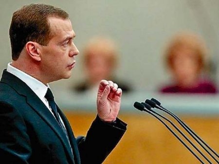 Депутаты отказались расследовать факты об «империи» Медведева