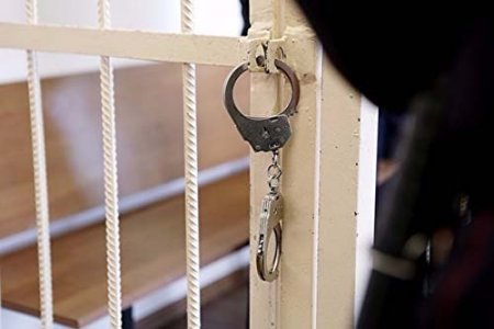 Экс-оперативника, обвиняемого в пытках арестанта в Озерске, оставили в СИЗО