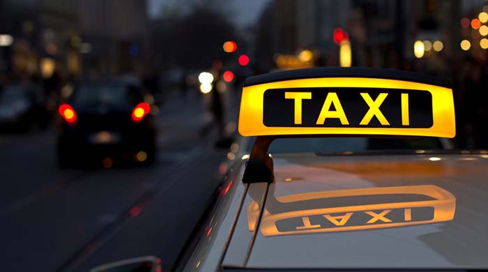 Уральские таксисты взбунтовались против нового закона Госдумы