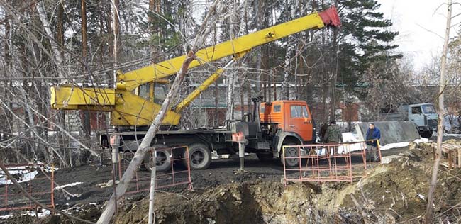 Завершить ремонт трубопровода на ул. Октябрьской планируется сегодня вечером