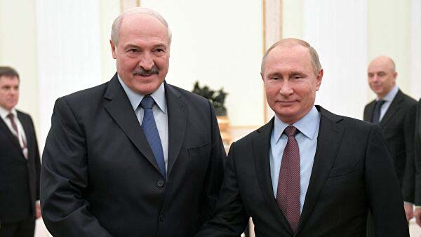 Лукашенко позвал Путина и других глав государств на парад Победы, который пройдет в разгар пандемии в Минске