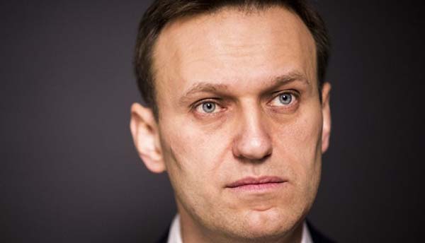 «За этим преступлением стоит Путин». Навальный впервые дал интервью после отравления