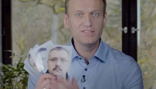 Депутаты потребовали от директора ФСБ проверить информацию из расследования об отравителях Навального