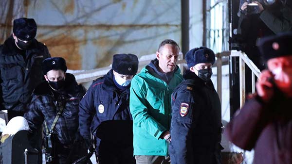 Навальному в России могут дать более 10 лет лишения свободы