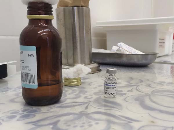 В Озерск дополнительно поступило 1800 доз вакцины от коронавируса