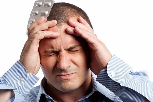 Терапевт рассказал, чем опасен прием таблеток при головной боли