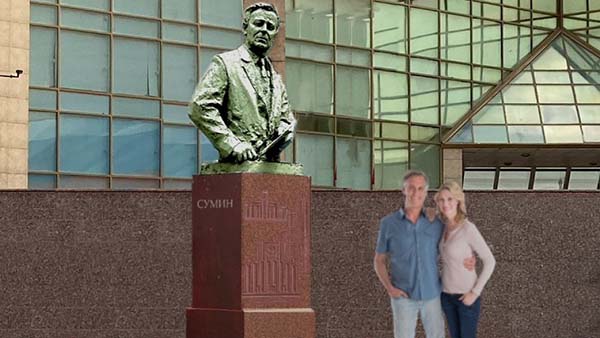 В Челябинске предлагают установить памятник экс-губернатору Петру Сумину