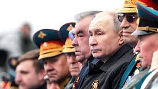 Путин разрешит генералам армии работать после 70 лет