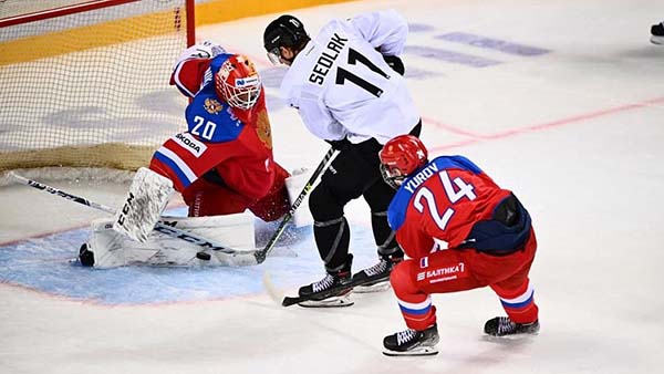 Челябинский «Трактор» нанес поражение олимпийской сборной России