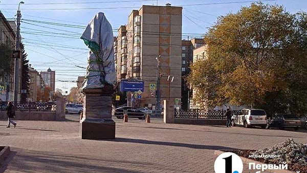 В Челябинске из-за ковида отложено открытие памятника Александру II