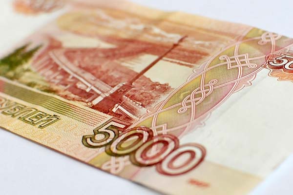 Россияне получат по 5 тысяч рублей от правительства