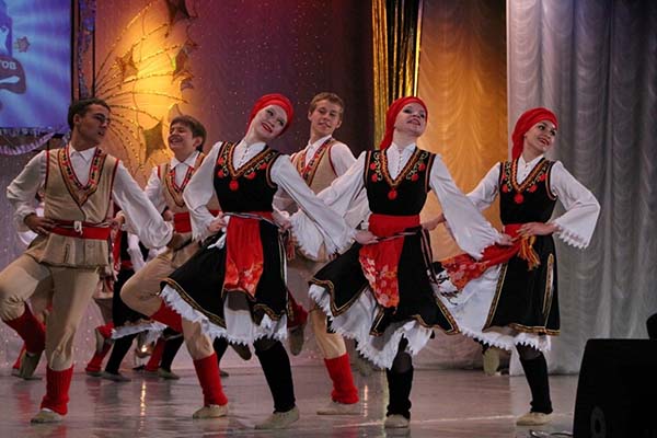 Ансамбль народного танца «Родничок» получил звание дипломанта I степени на Всероссийском фестивале в Екатеринбурге