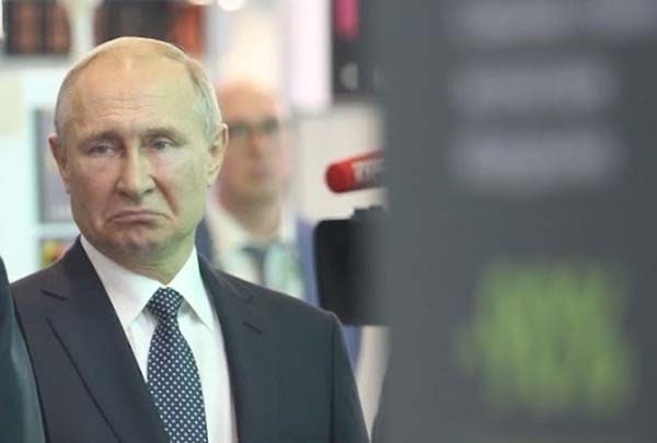 Кремль поручил «Единой России» повысить свой рейтинг