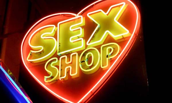 Митрополит РПЦ призвал запретить секс-шопы