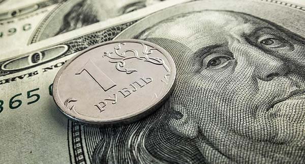 Банк России разъяснил, как можно забрать валюту со счетов в ближайшие полгода