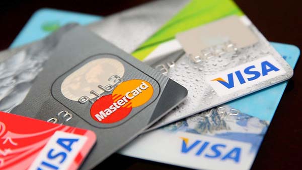 С 10 марта Visa и Mastercard прекратили обслуживать российские банковские карты