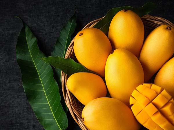 Диетолог предупредил о ведущих к ожирению «опасных» фруктах