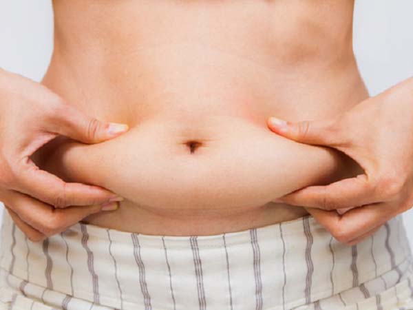 Диетолог развеяла главный миф о борьбе с жиром на животе