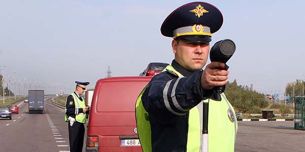 В России прекращают использование ручных радаров для фиксации нарушений ПДД