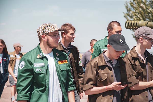 Озерские студенты отправились в ДНР, чтобы восстановить мемориал