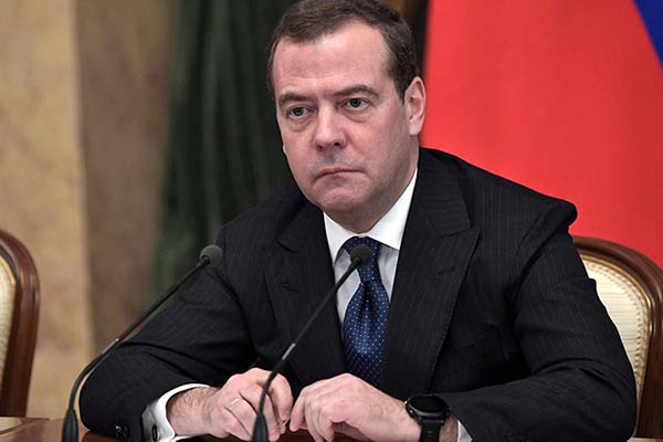 «ВКонтакте» будет расследовать взлом страницы Медведева