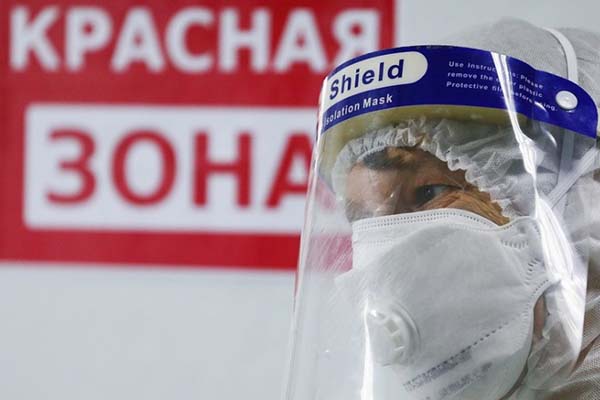 Еще 895 человек заболели коронавирусом за день в Челябинской области