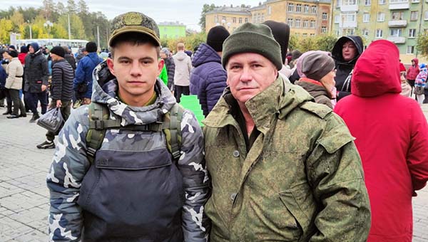 Отец и сын из Снежинска вместе отправились в зону СВО