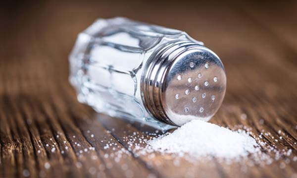 Южноуральский врач рассказал о вреде соли и чем ее заменить