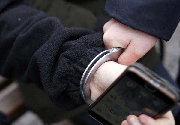 В рамках ОПМ «Скупка» сотрудниками уголовного розыска выявлен факт сбыта похищенного телефона