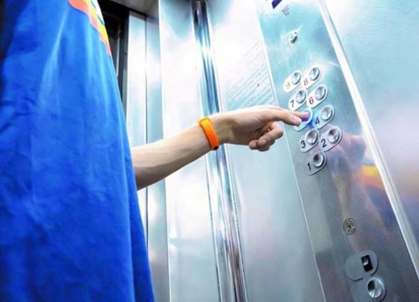 Челябинский Фонд капремонтов отказался от лифтов в Снежинске и Озерске